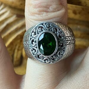 Natural Chrome Diopside Sterling Silver Hammered Ring Size 8